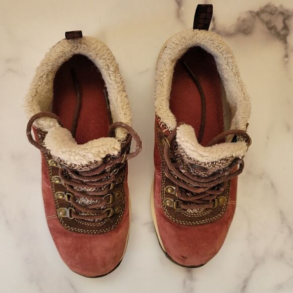 Merrell kids youth size 6 burgundy sporty athletic faux fur low top winter shoe - Picture 3 of 5